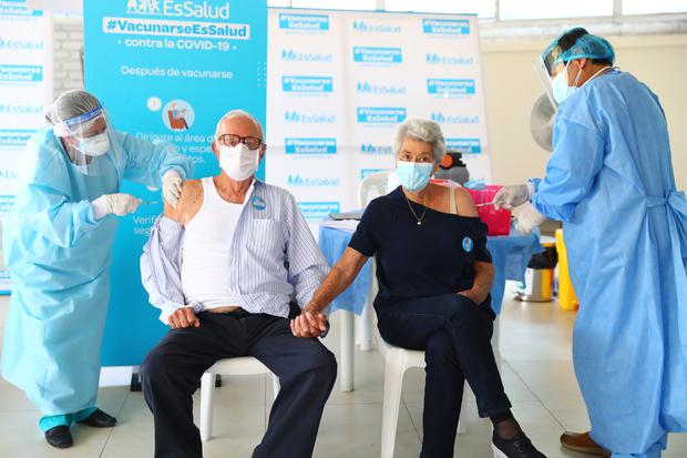 Decesos de adultos mayores de 80 años se reduce en 45%