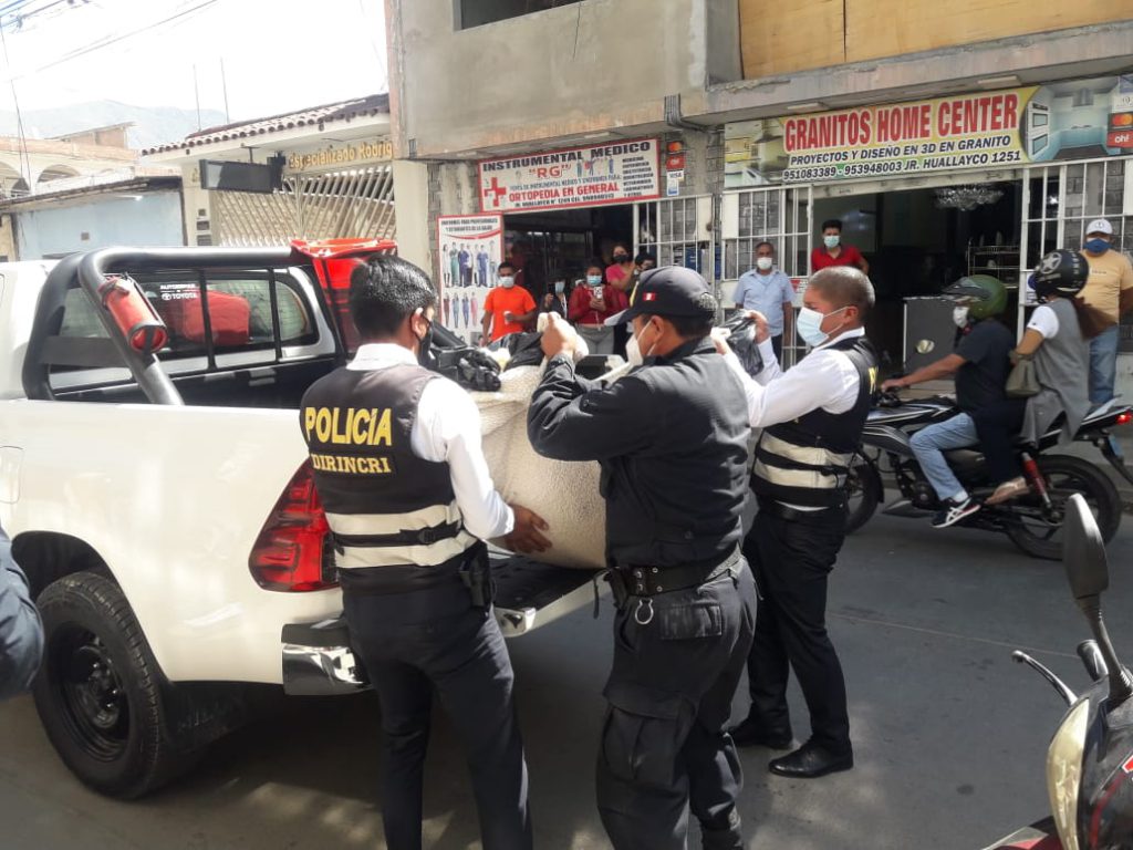 Médico de Carlos Showing fue encontrada muerta