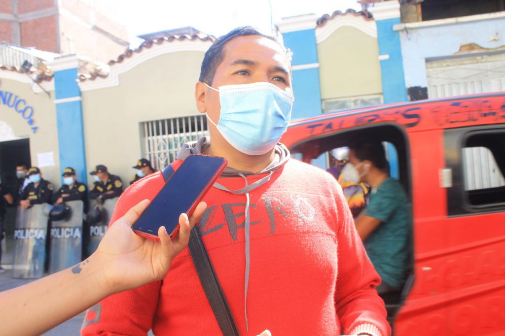 Obreros protestaron en SEDA por falta de pago