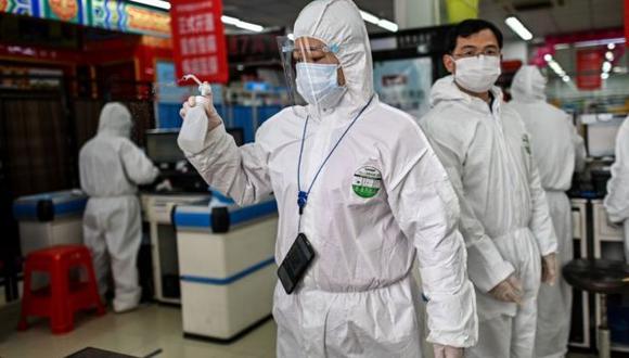 China niega que miembros del laboratorio de virus de Wuhan enfermaran en 2019 antes de la pandemia