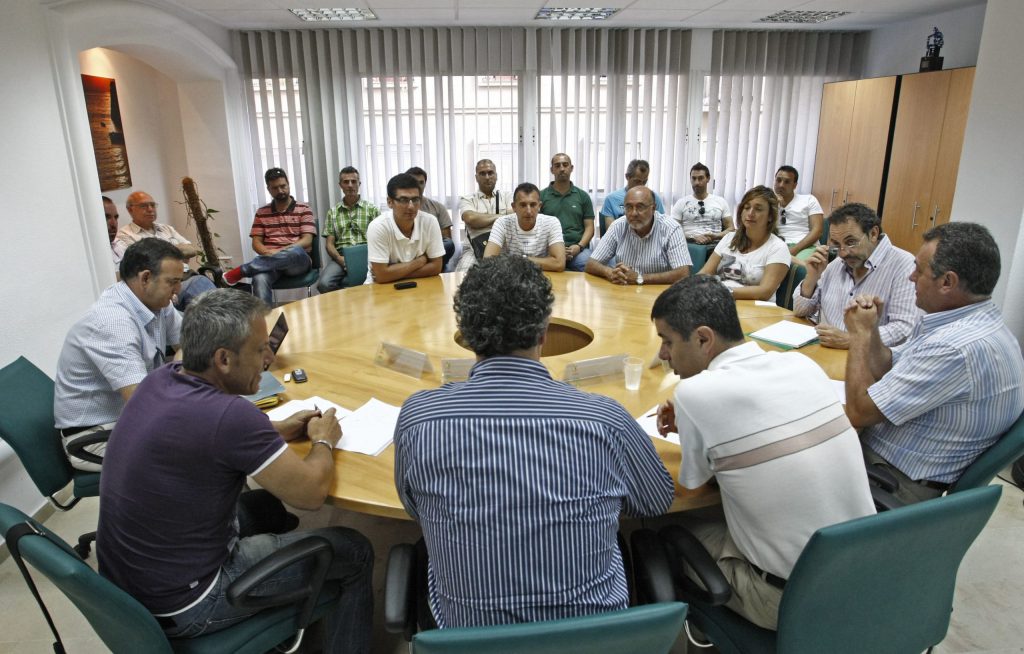 Oficializan ley que regula la negociación colectiva estatal