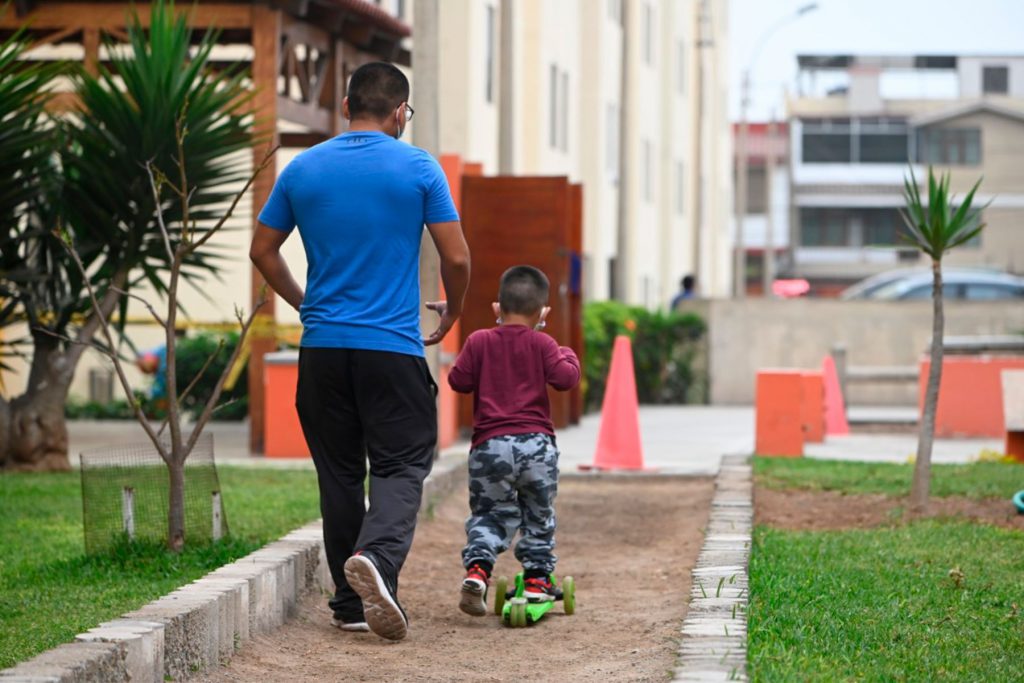 Día del Padre: inmovilización social será todo el día en todo el país.