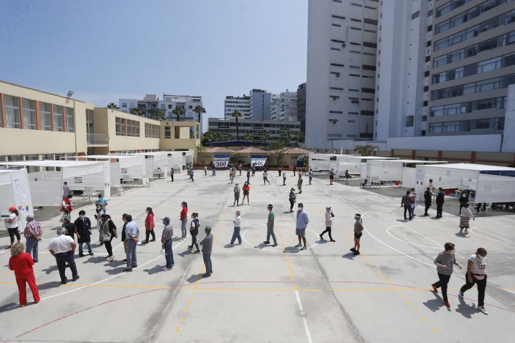 Segunda vuelta: desde mañana quedan prohibidas las reuniones políticas