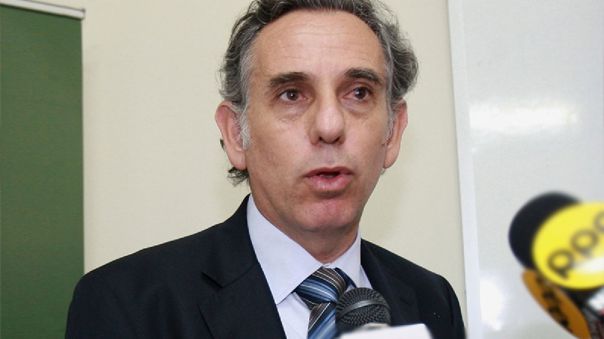 Pedro Francke: No es indispensable cambiar la Constitución para cambiar la política económica