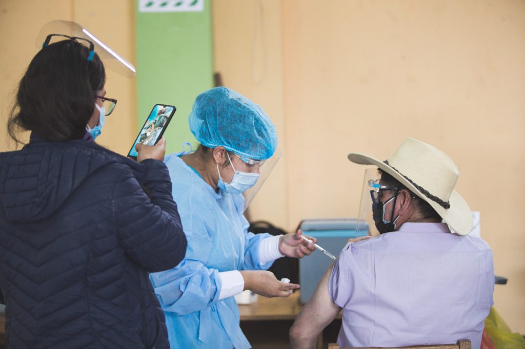 Alcaldes deben enviar padrón de serenos y personal de limpieza al Minsa para su vacunación