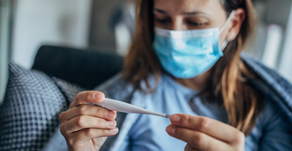 COVID-19: Conozca los síntomas de la variante Delta