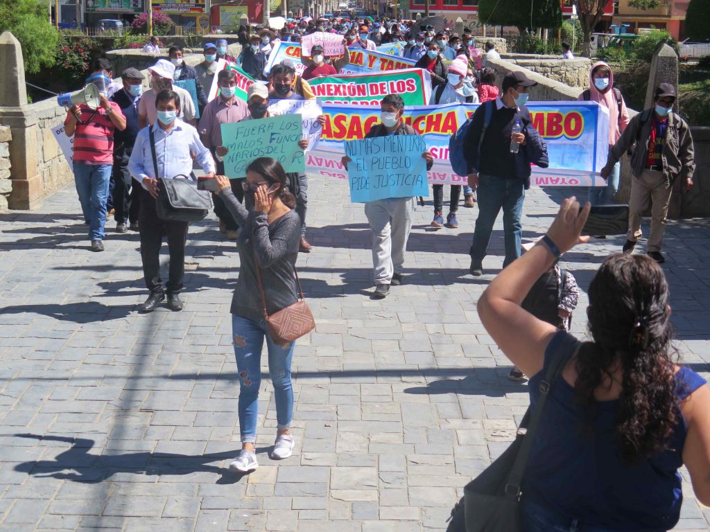 Pobladores de Yanas marchan exigiendo definir límites territoriales