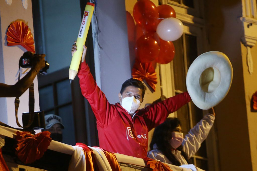 Congreso: convocan a sesión solemne de asunción de mando del presidente Pedro Castillo