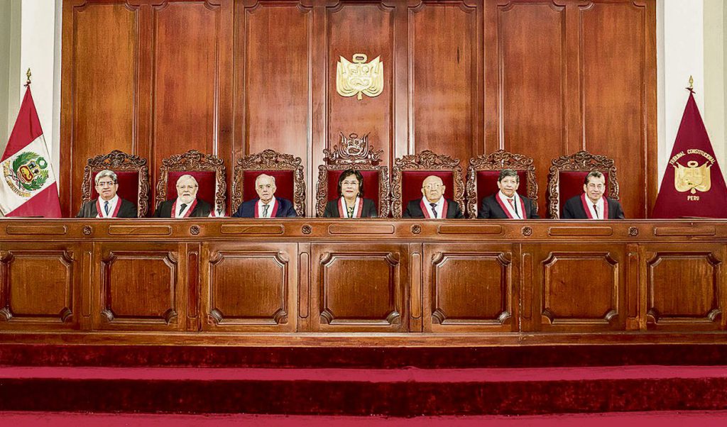 Congresistas quieren dejar un Tribunal Constitucional de acuerdo a sus intereses