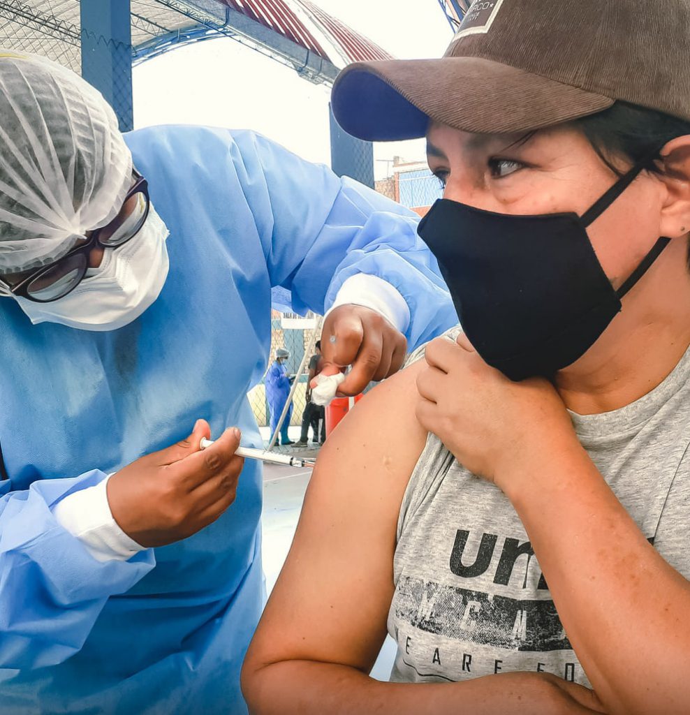 Mañana continuará vacunación a mayores de 40 años en Huánuco