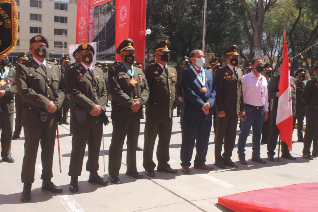 Realizan actividades protocolares por el Bicentenario del Perú