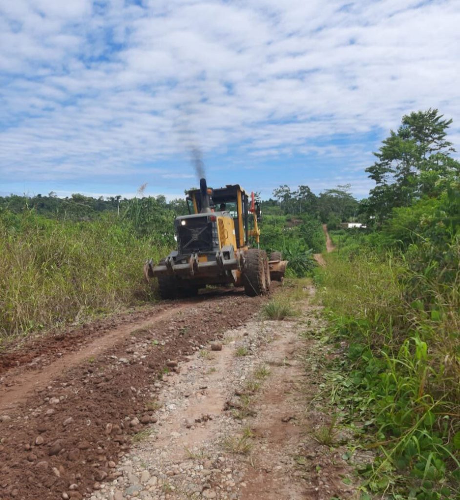 Inspeccionan vías que unirán a las provincias de Puerto Inca y Pachitea
