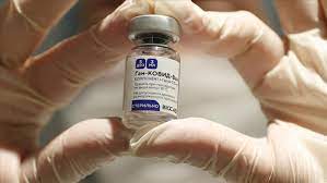 Gobierno peruano anuncia compra de 10 millones de tratamientos Sputnik V