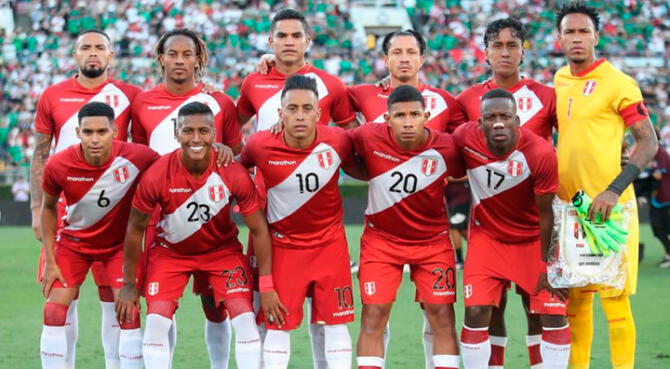 futbolistas de Perú