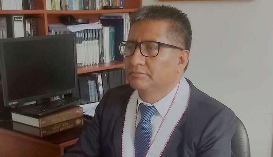 investigación contra gobernador