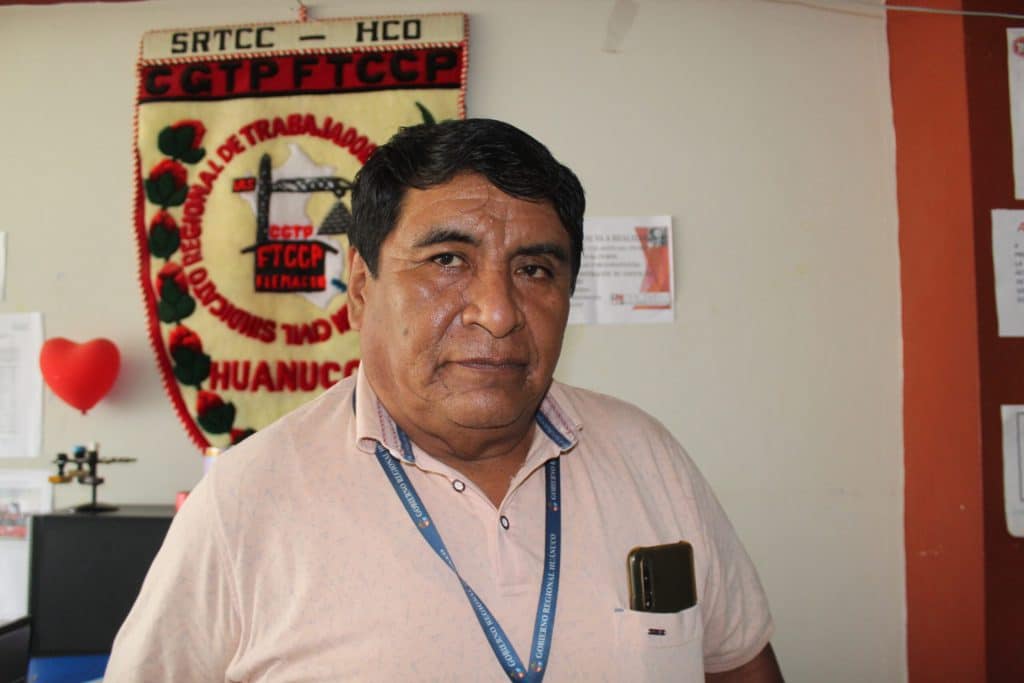 investigue a gobernador