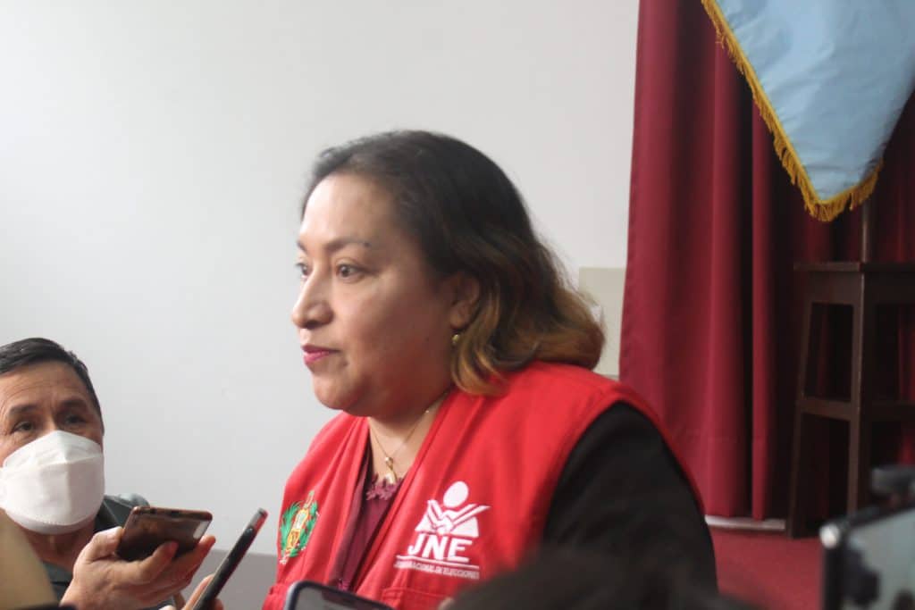 candidatos fuera de carrera