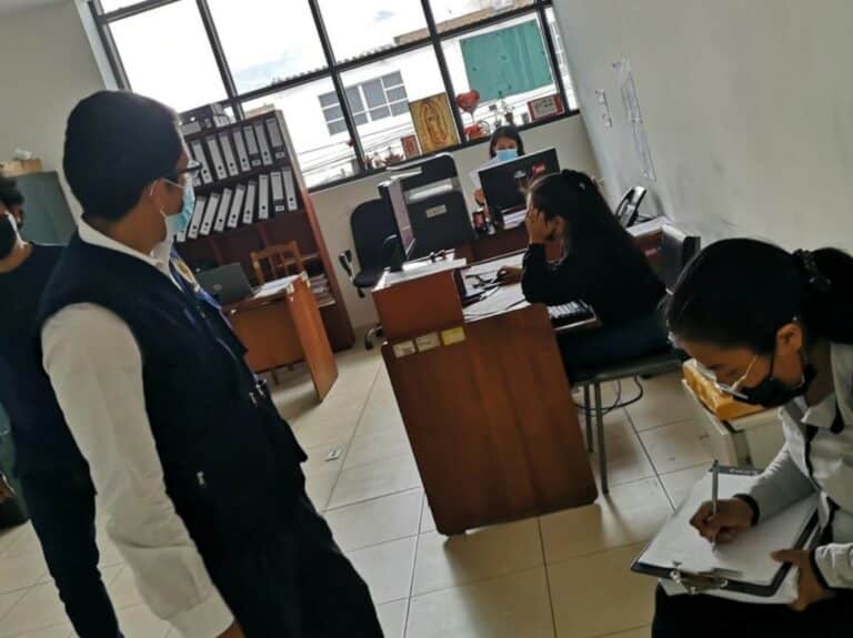 Trabajadores fantasmas