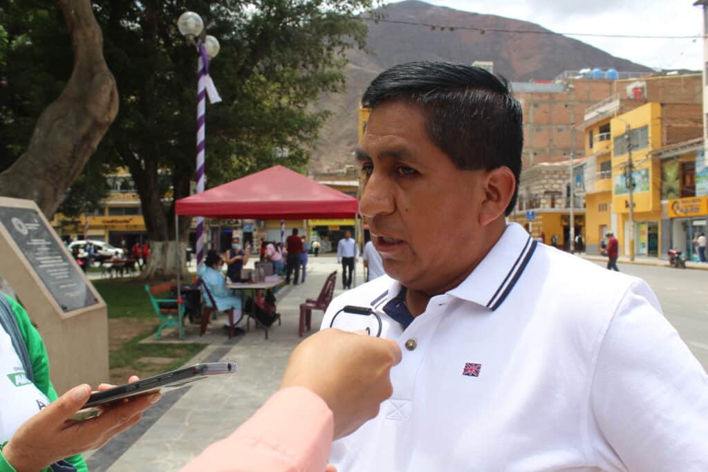 Comuneros de Chavinillo denuncian estafa por parte abogado Ivan Ovalle Escalante