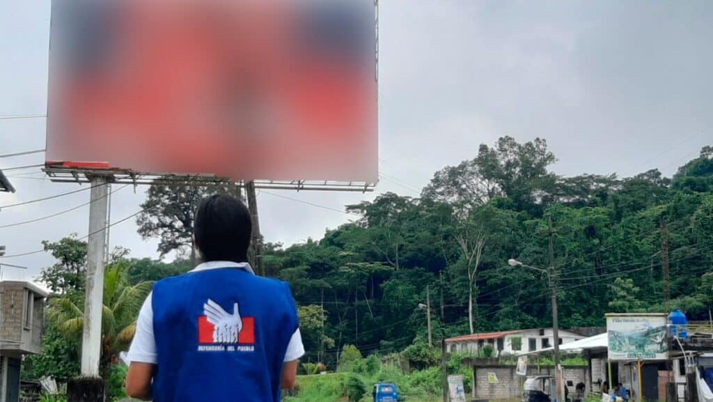 borrar pintas y sacar propagandas