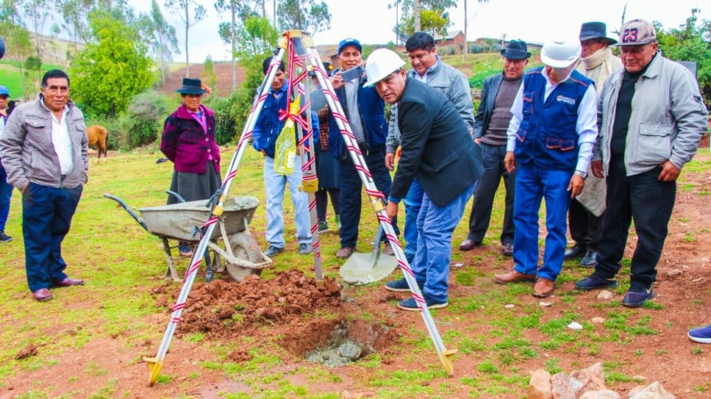 Construcción de vía vecinal
