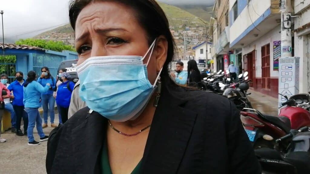 investiguen al gobernador