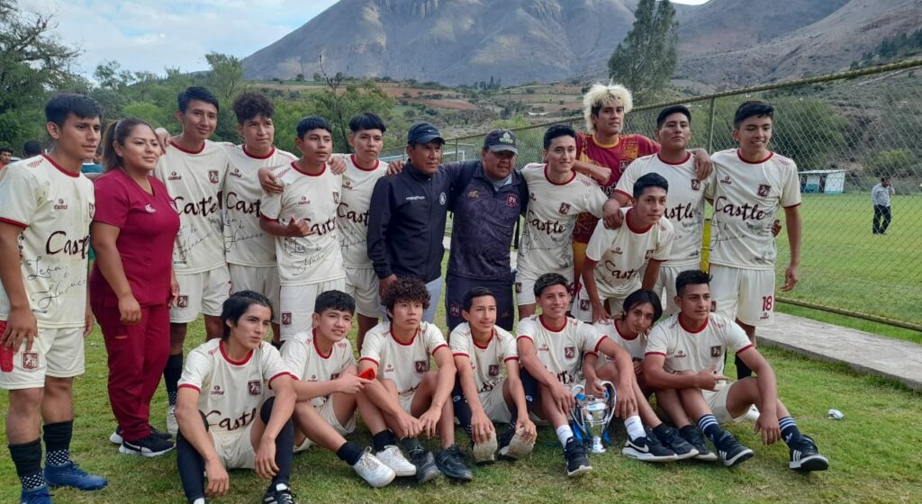 Premian al León de Hco