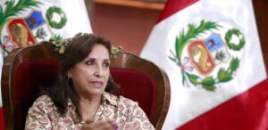 Adelantar las elecciones