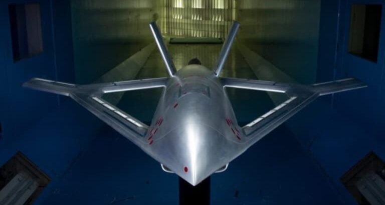 El Pentágono avanza en el diseño de un avión sin superficies móviles