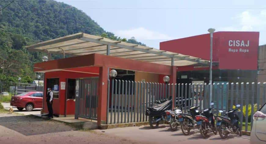 Asaltó con cuchillo