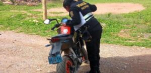 Motocicleta con orden de captura