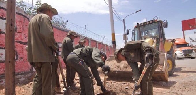 Soldados se alistan para evitar bloqueos tras convocatoria a paro nacional