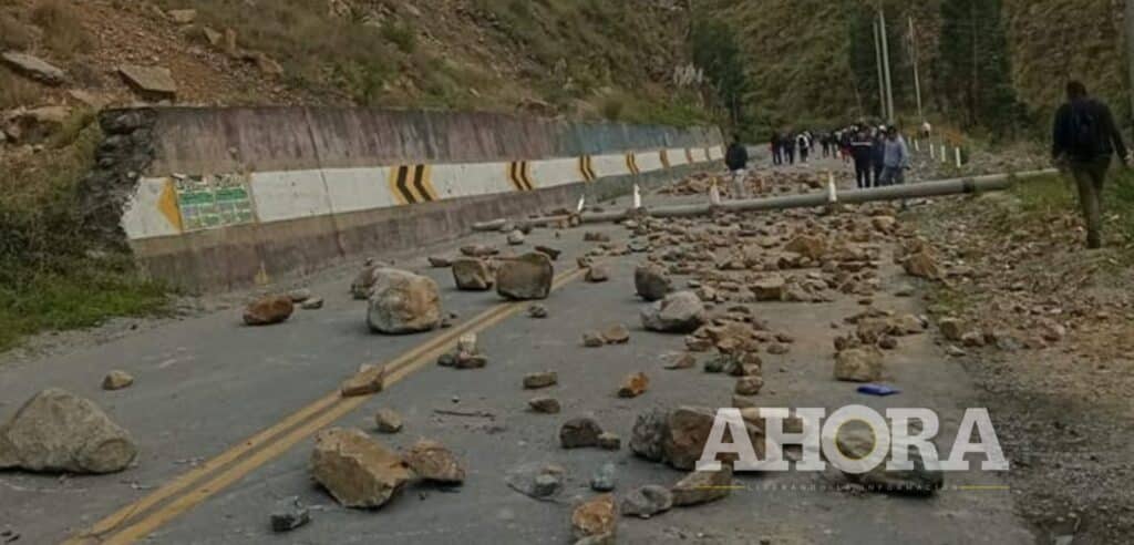Manifestantes bloquearon la Carretera Central