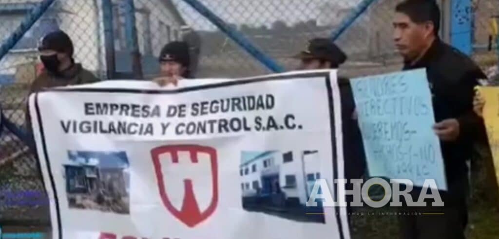 Vigilantes de EsSalud realizaron plantón