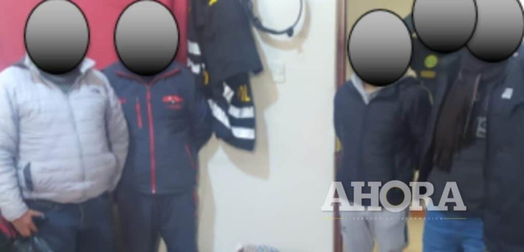 Camión transportaba cables de cobre de dudosa procedencia escondidos en costales