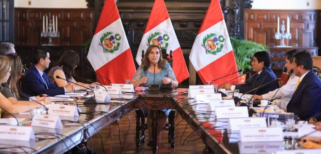 Autoridades de Pasco se reúnen con la presidenta Dina Boluarte