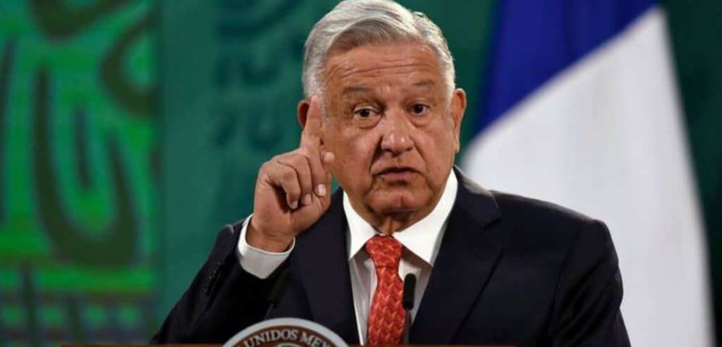 AMLO: “No aceptamos la farsa que ha significado la destitución de Castillo”