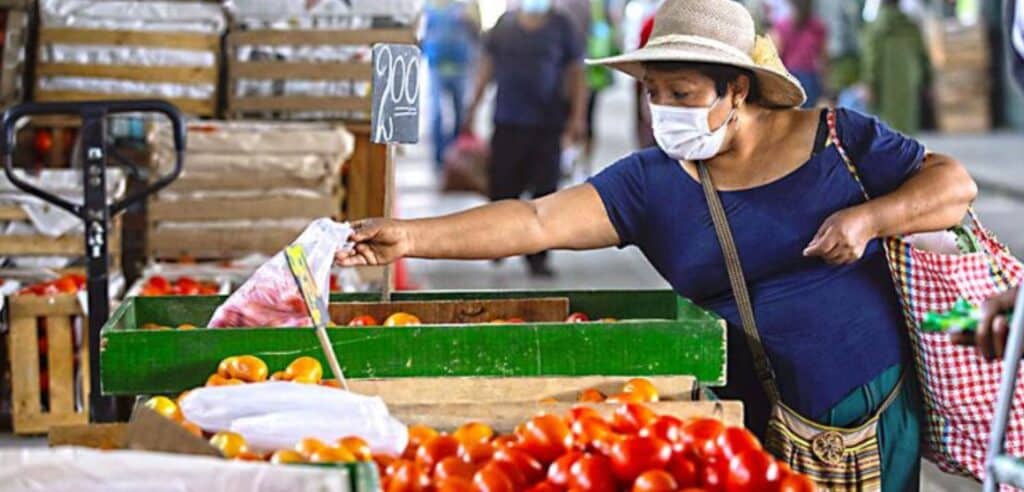 Inflación bajó a 0.46 % en enero a pesar de las protestas sociales