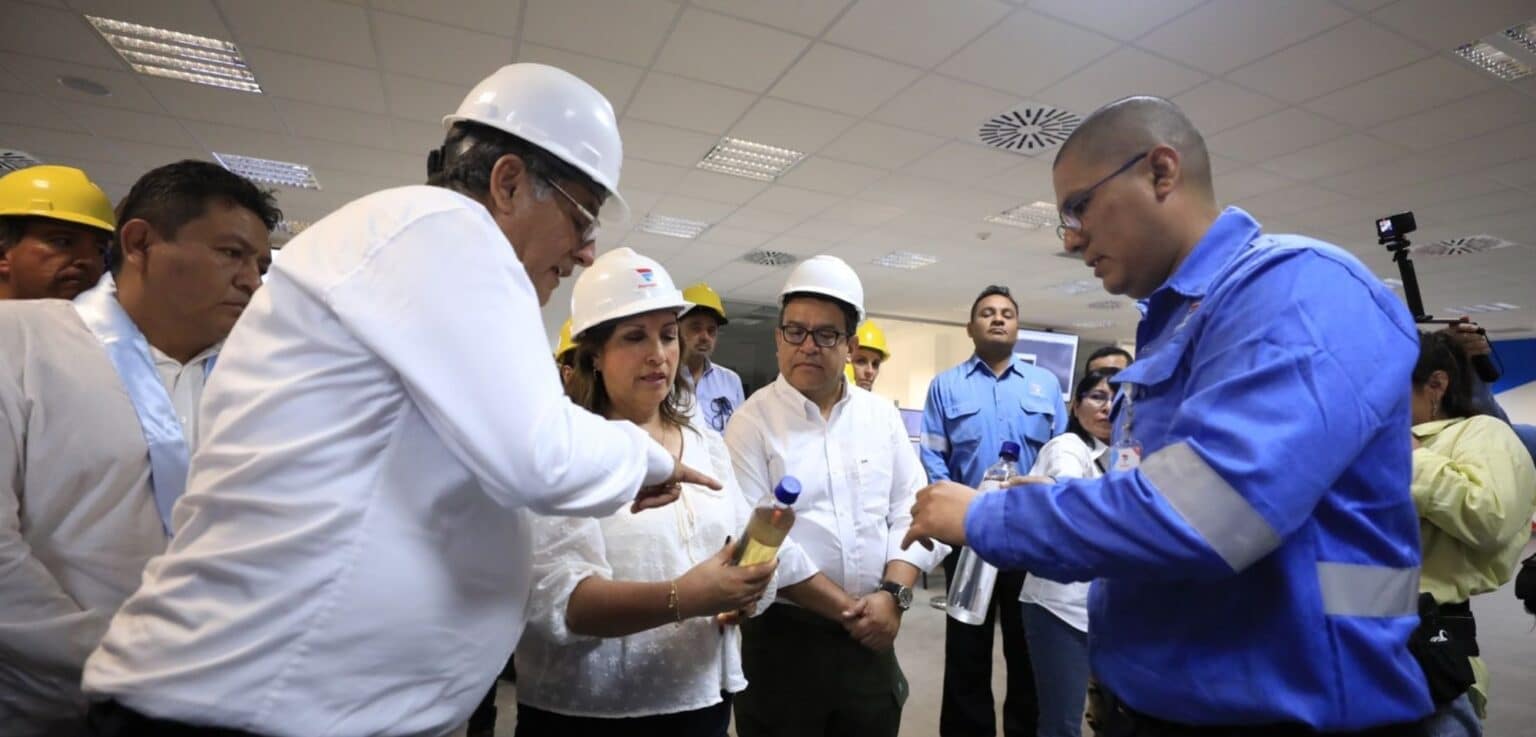 Premier Otárola: “Con obras e inversiones sacaremos adelante al Perú”