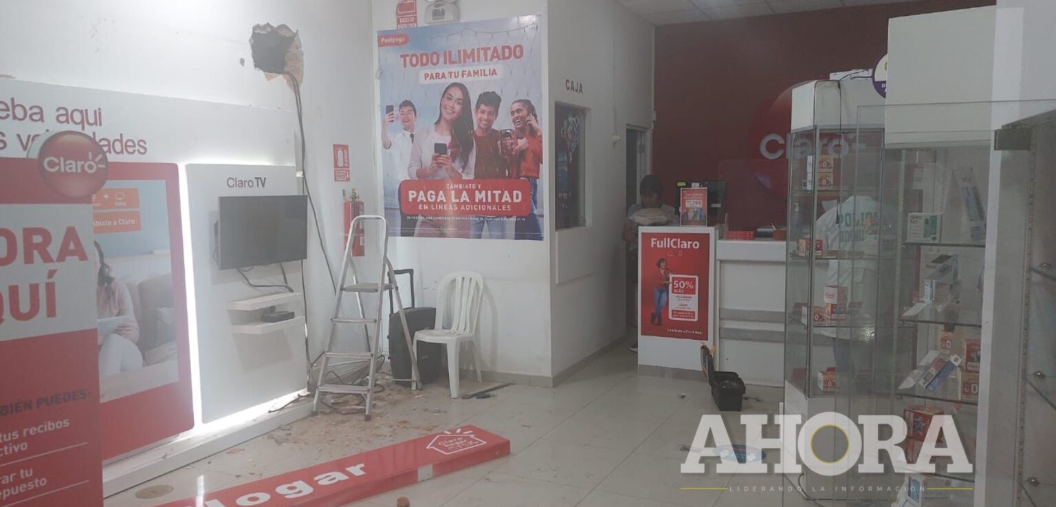 Ladrones realizaron forado y robaron local comercial de la empresa Claro