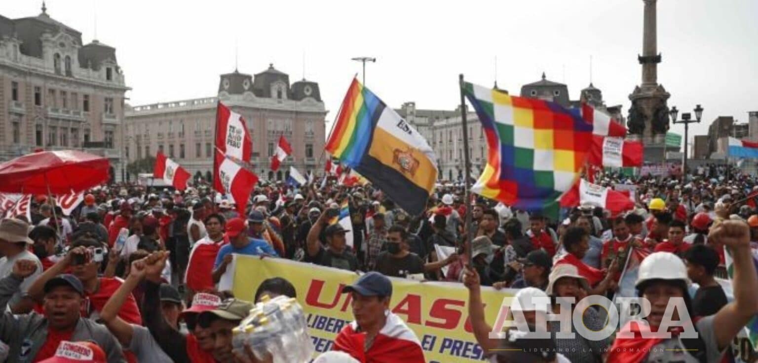 Incrementan protestas: 27 manifestantes detenidos y varias calles del centro de Lima destruidas