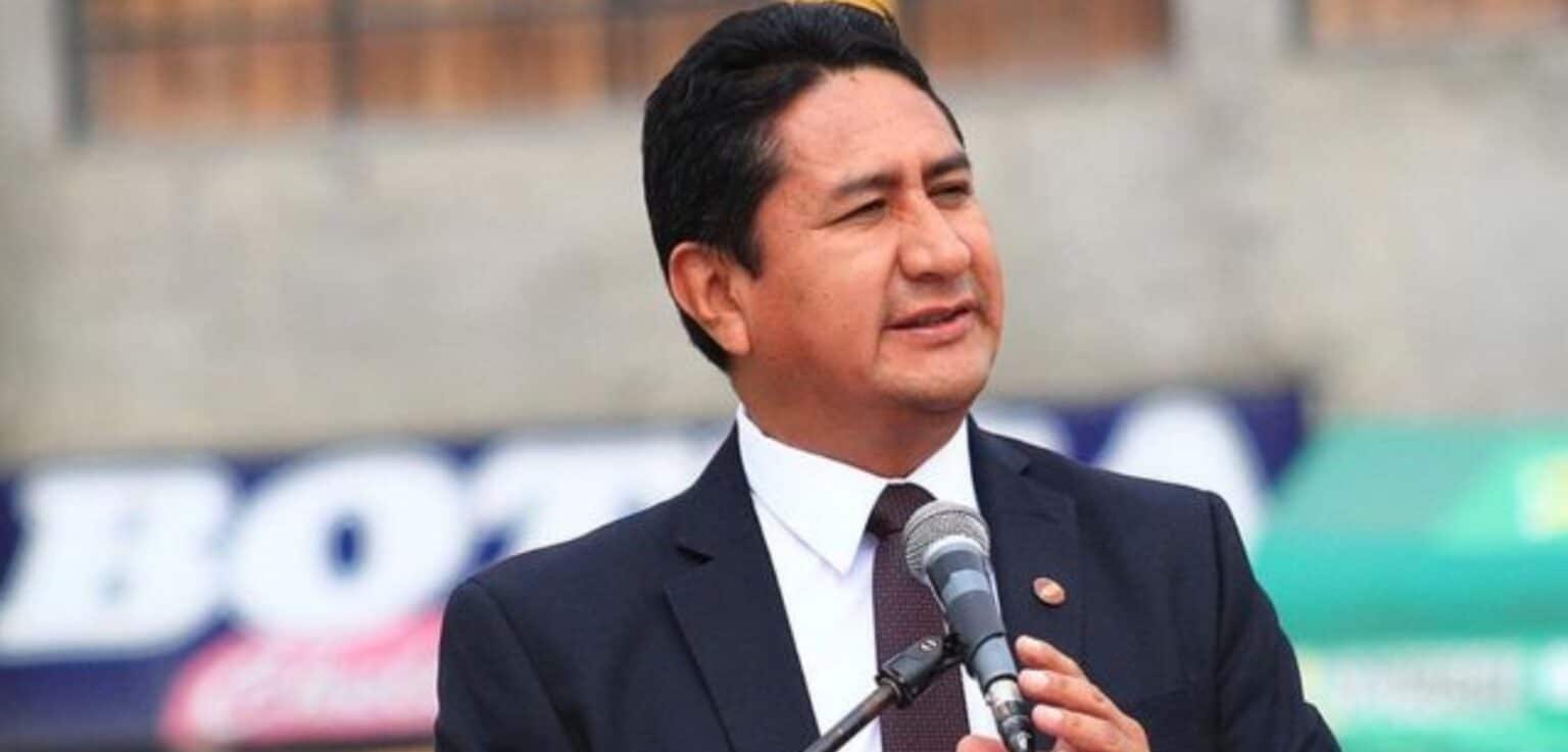 Vladimir Cerrón será candidato presidencial en un eventual adelanto de elecciones