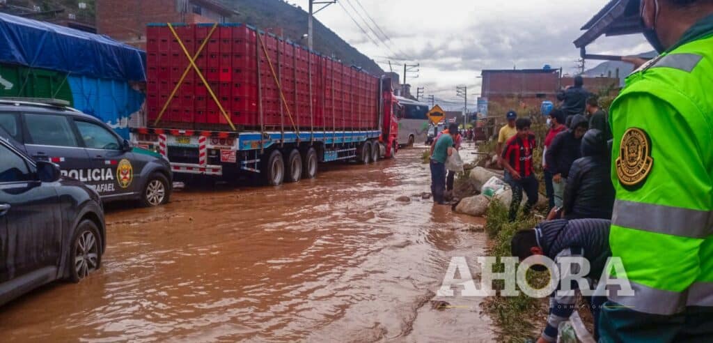 Seis distritos piden que sean declarados en emergencia tras lluvias torrenciales y huaicos