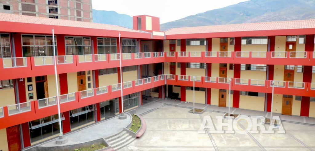 Piden a Antonio Pulgar priorizar apoyo al colegio nacional Hermilio Valdizán