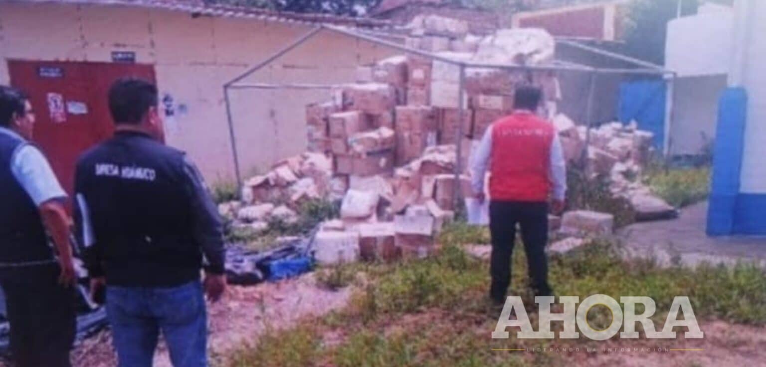 En total abandono: Hallan lote de medicamentos vencidos en local de la Diresa en Amarilis