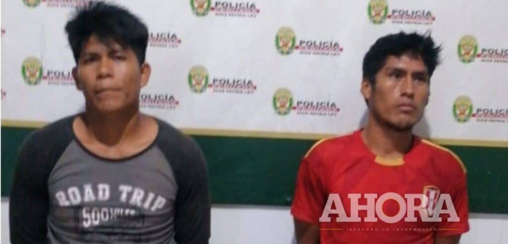 Jhoel Flores Amasifuen y Jhony Tangoa Vaderrama fueron detenidos por policías de la Comisaría de Yanajanca, tras ser descubiertos que transportaban dos escopetas. La intervención ocurrió durante un operativo desarrollado “Rastrillaje 2023”, en el distrito de Yanajanca Alta, provincia de Marañón – Huánuco. Los agentes informaron que cuando realizaron el registro del vehículo en el que se desplazaba hallaron un costal, en cuyo interior se encontraban camufladas dos armas de fuego (escopetas). Ambos ocupantes del vehículo fueron detenidos y trasladados a la dependencia policial para ser investigados por la presunta comisión del delito de peligro común, en la modalidad de tenencia ilegal de armas de fuego.