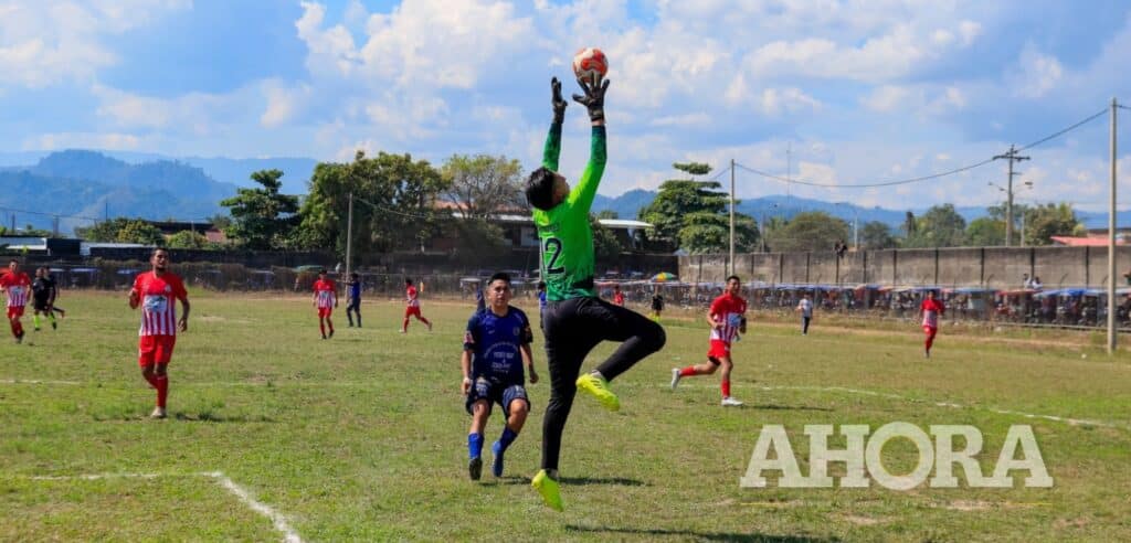 Pueblo Nuevo inauguraron nueva liga distrital de fútbol