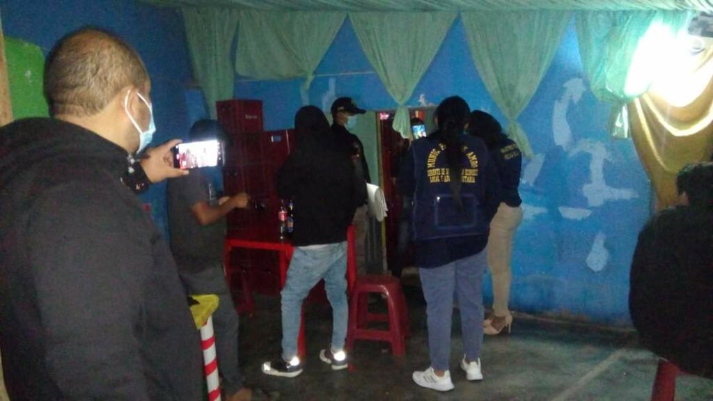 Aplican operativo tolerancia cero en bares y discotecas clandestinas en Amarilis