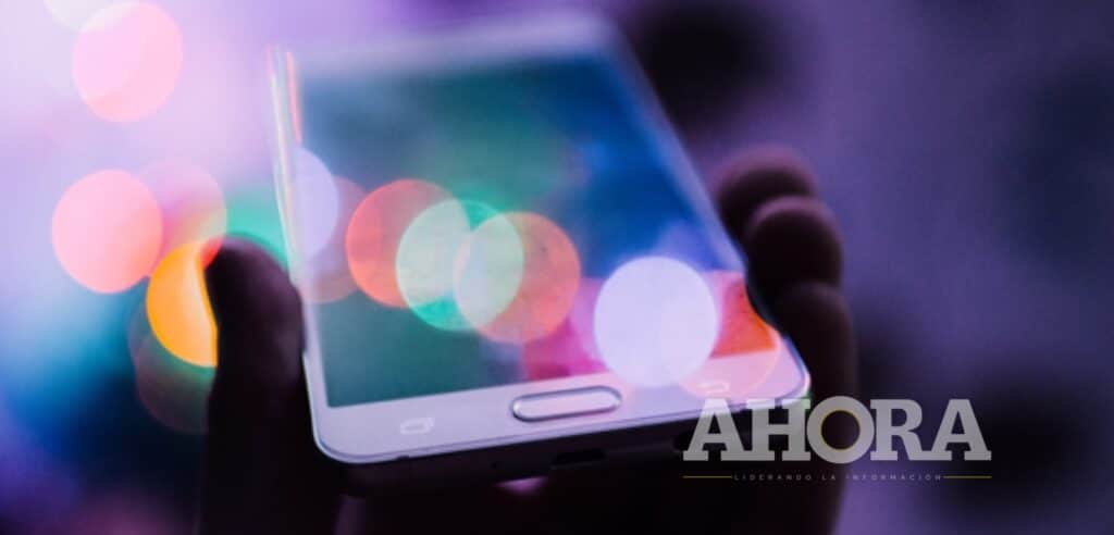 ¿Qué hábitos poseen los peruanos a la hora de navegar por la web?