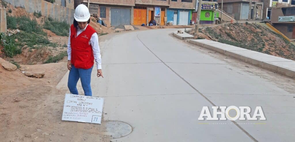 Alertan deficiencias en la obra de pavimentación de la avenida Héroes de Jactay